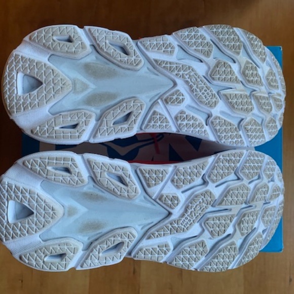 HOKA CLIFTON EDGE Women's Coral Running Shoes - Picture 5 of 7